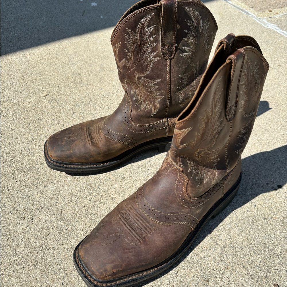 Ariat Sierra wide square toe western work boots size 10D